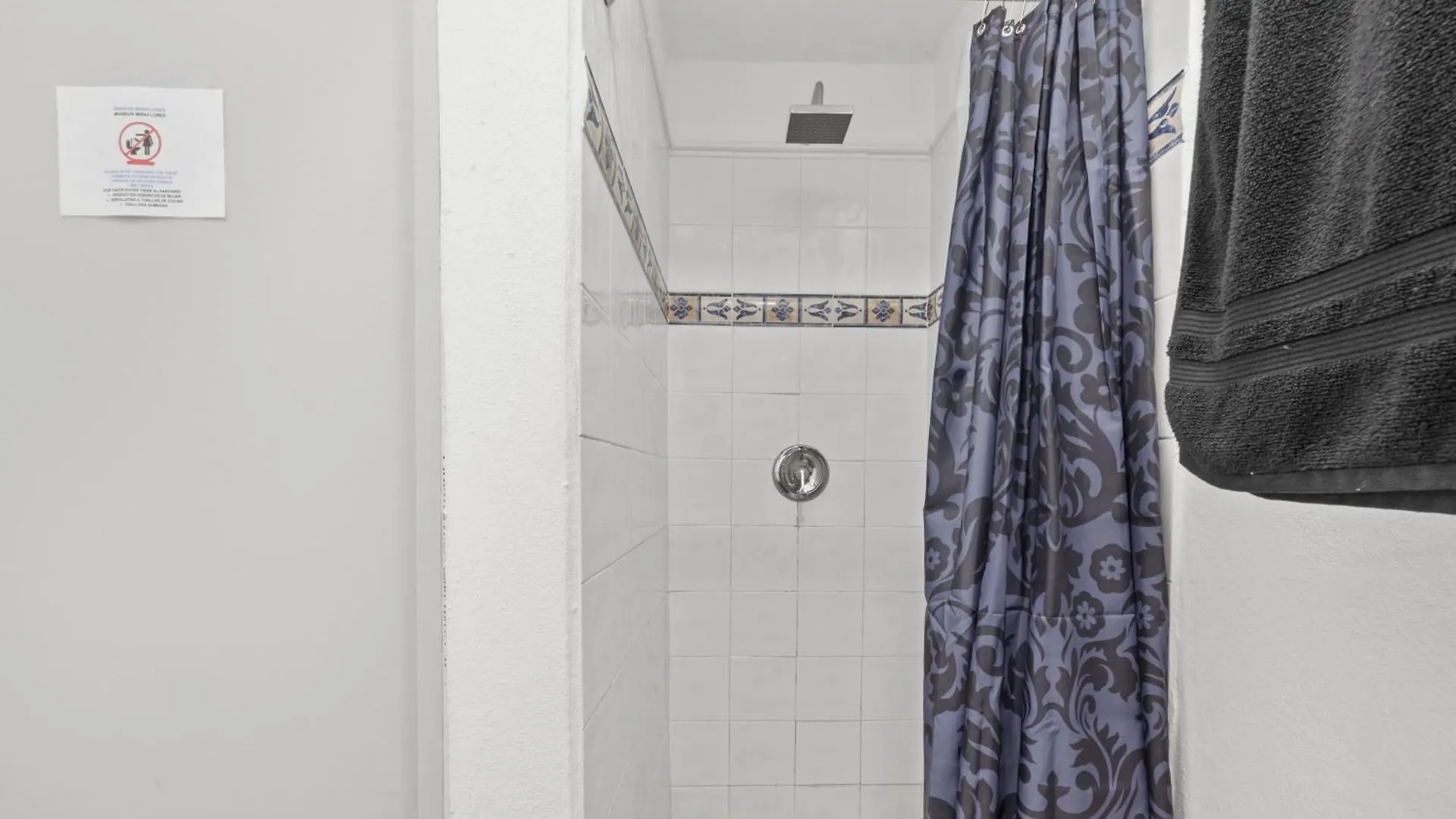 Artistic One-Bedroom Garden Apartment In Sj Mm9 Σαν Χουάν