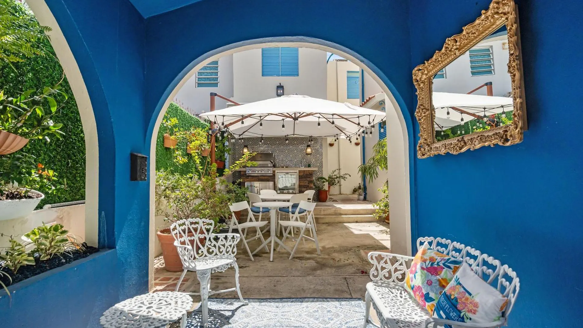 Artistic One-Bedroom Garden Apartment In Sj Mm9 Σαν Χουάν
