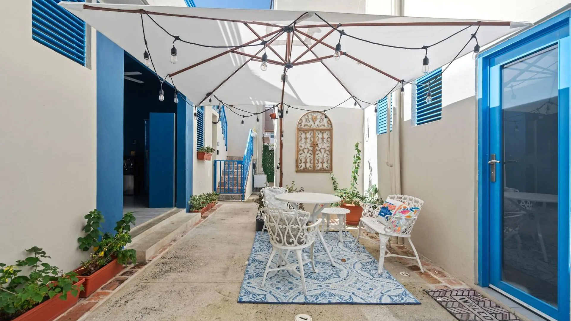Artistic One-Bedroom Garden Apartment In Sj Mm9 Σαν Χουάν