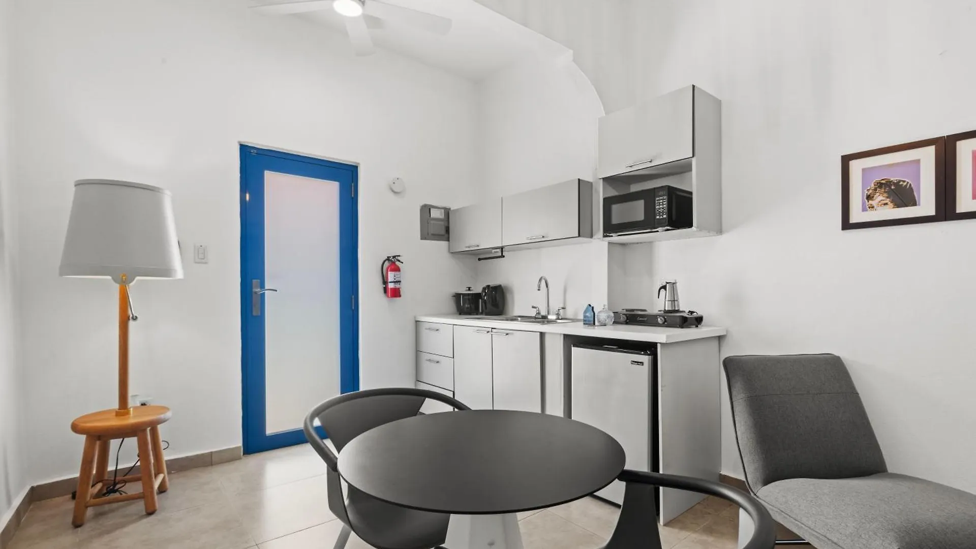 Artistic One-Bedroom Garden Apartment In Sj Mm9 Σαν Χουάν Πουέρτο Ρίκο