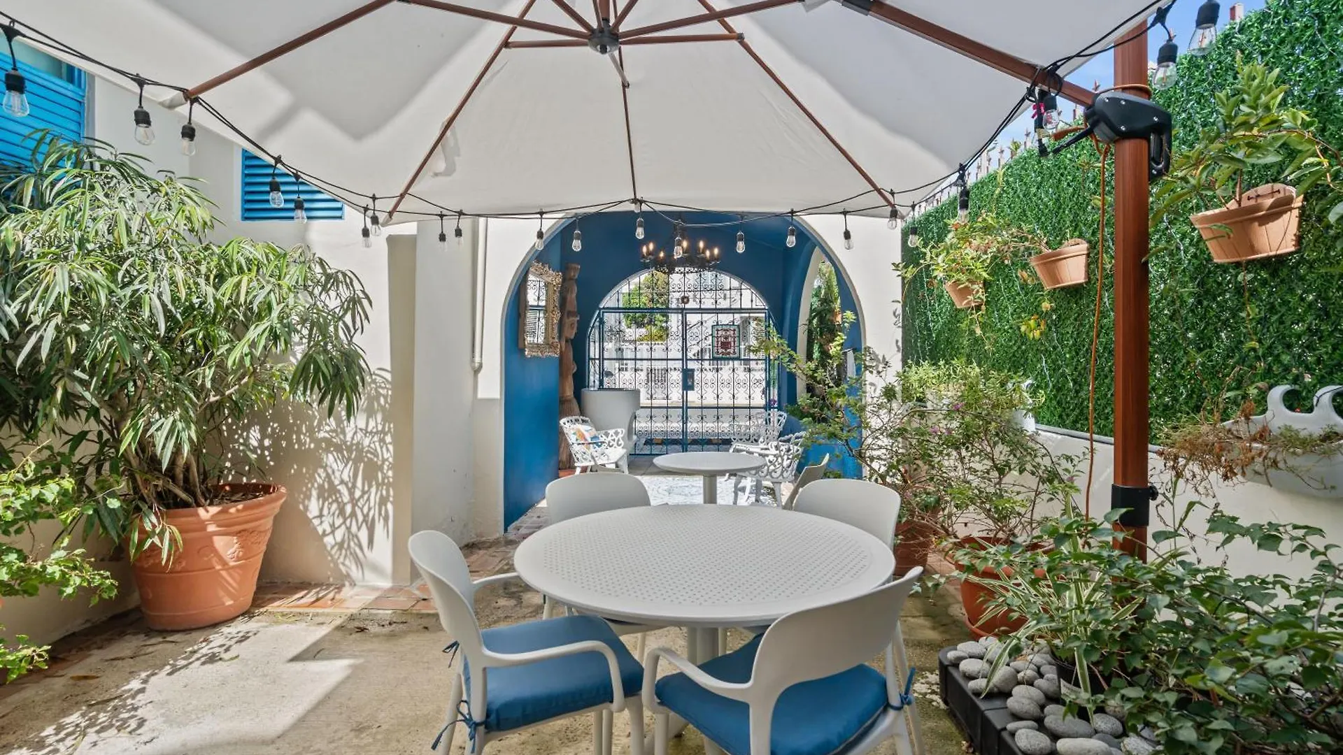 Artistic One-Bedroom Garden Apartment In Sj Mm9 San Juan Portoryko