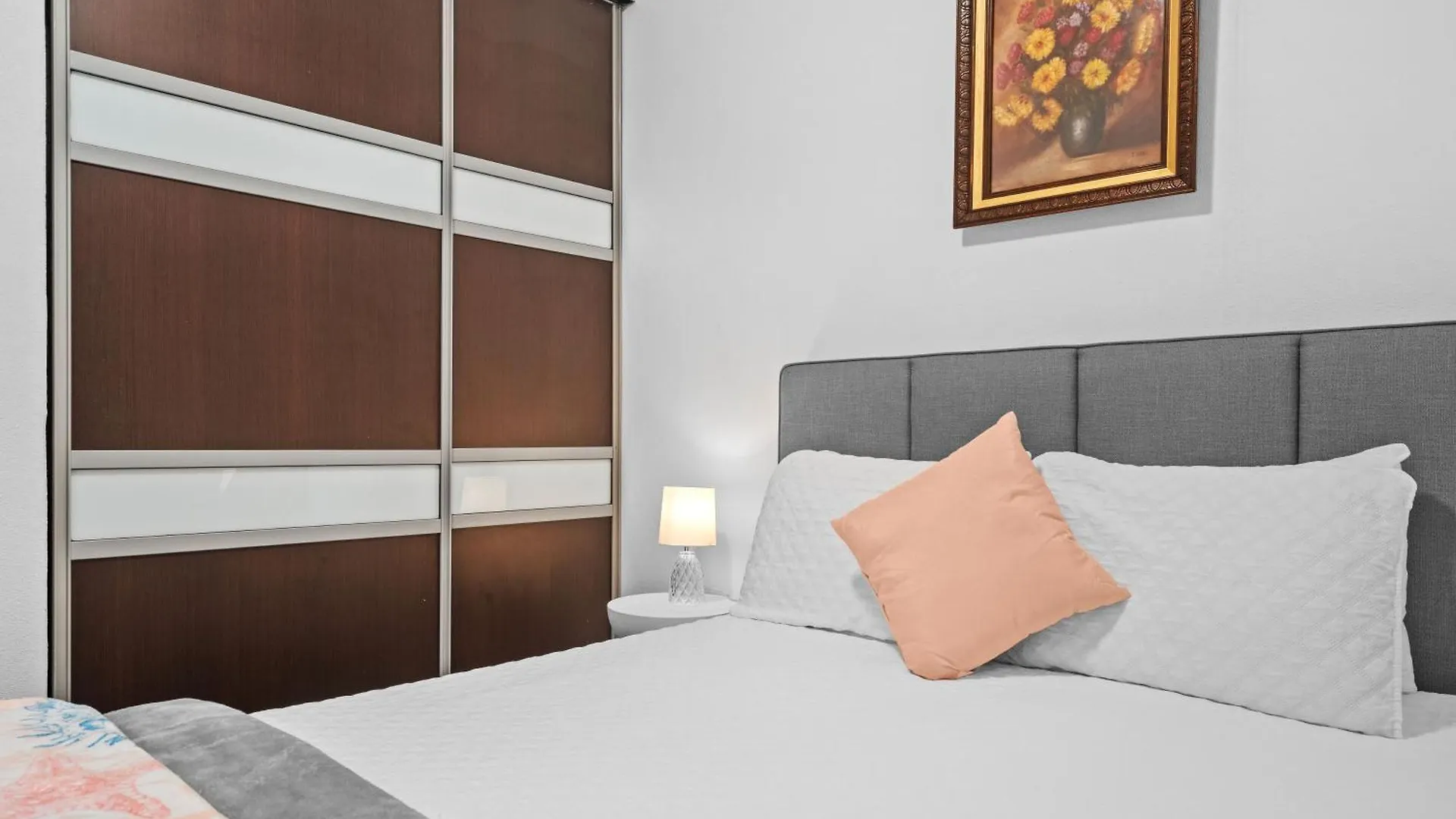 Artistic One-Bedroom Garden Apartment In Sj Mm9 San Juan 0*,  Portoryko